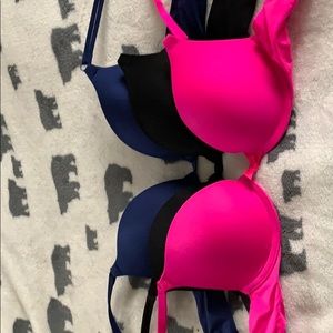 NWOT Victorias secret push-up bras